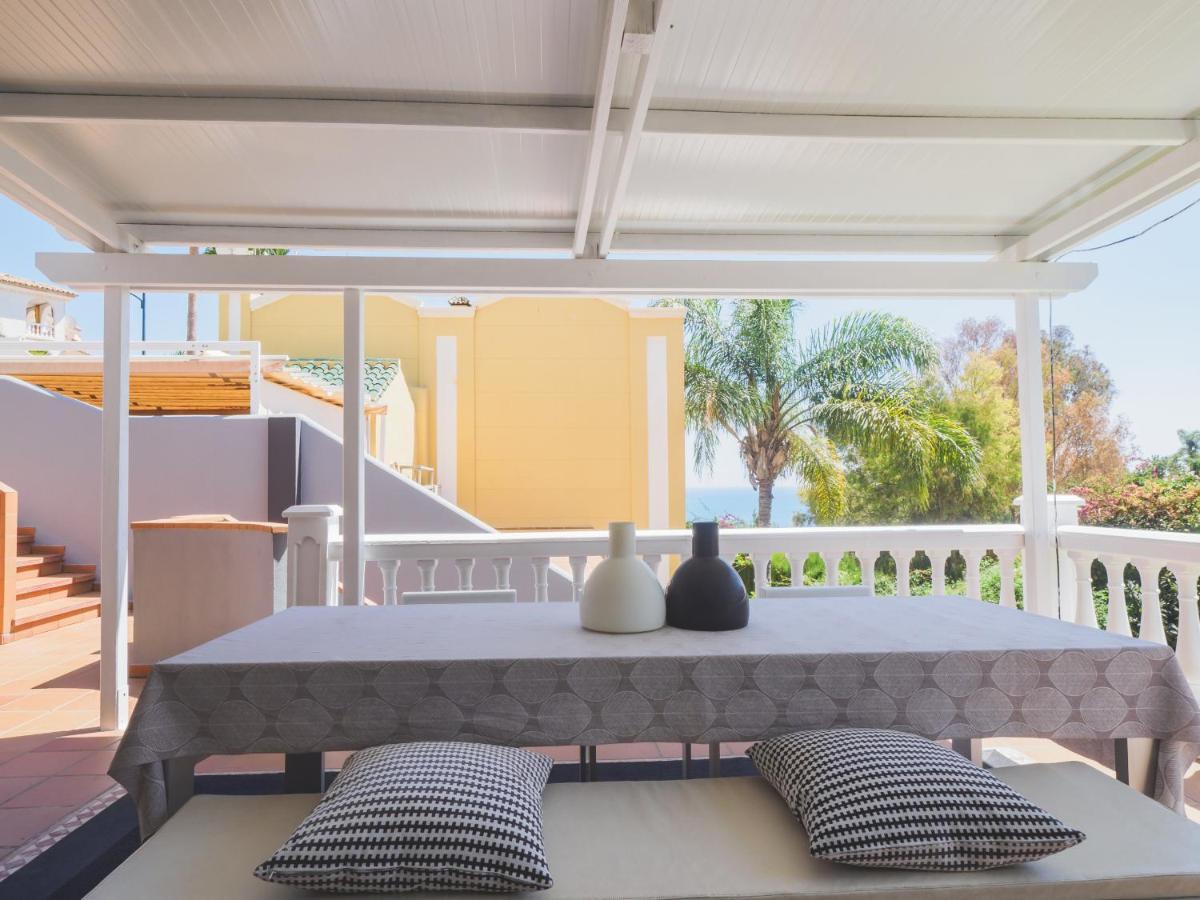 Вилла Cubo'S Gibralfaro House Center Малага Экстерьер фото