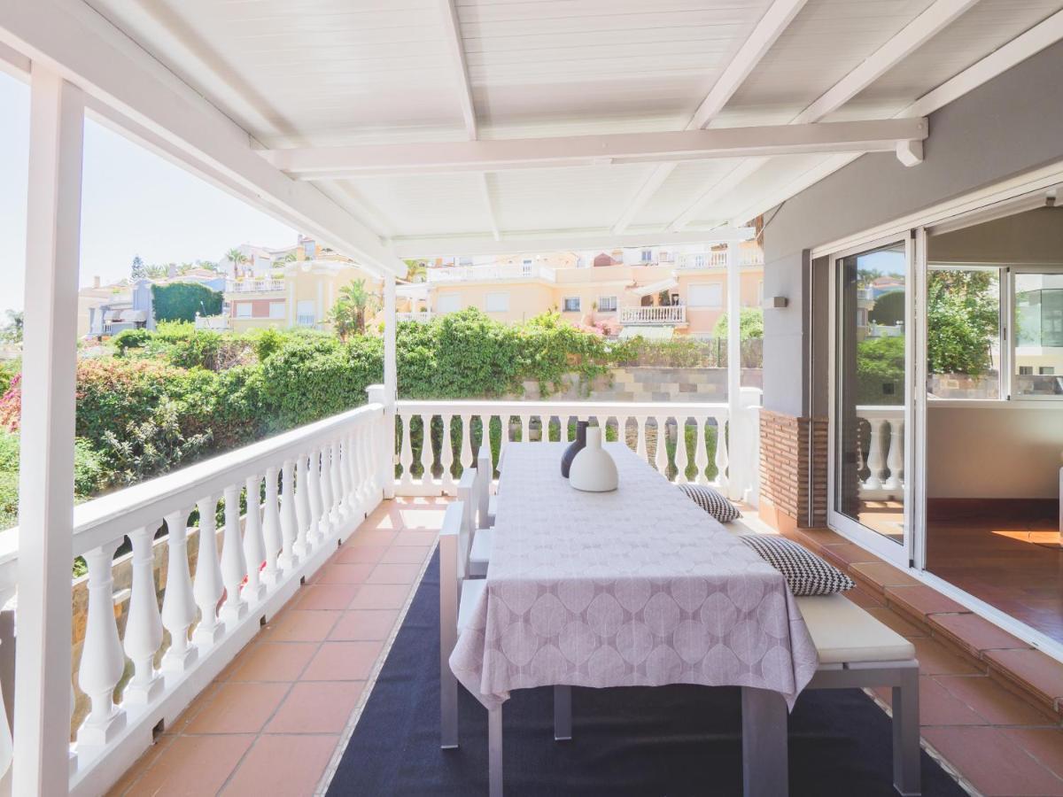 Вилла Cubo'S Gibralfaro House Center Малага Экстерьер фото