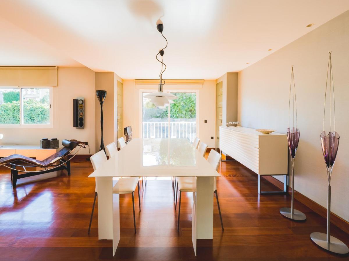 Вилла Cubo'S Gibralfaro House Center Малага Экстерьер фото