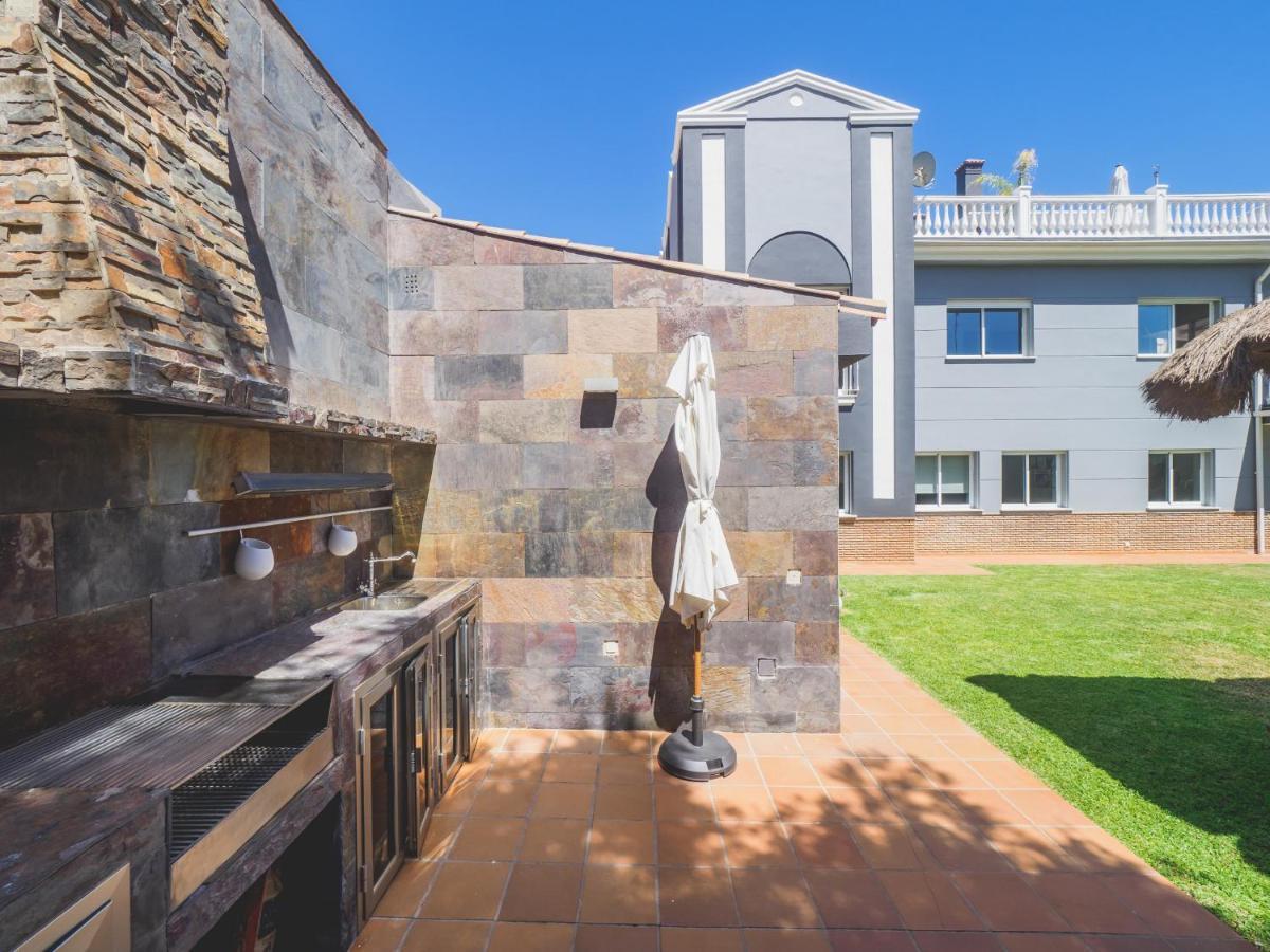 Вилла Cubo'S Gibralfaro House Center Малага Экстерьер фото