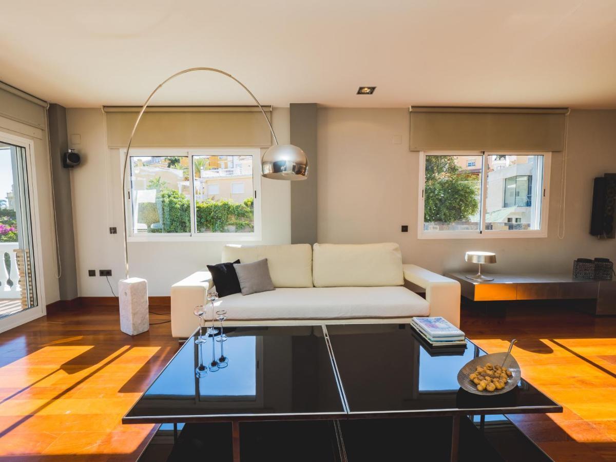 Вилла Cubo'S Gibralfaro House Center Малага Экстерьер фото