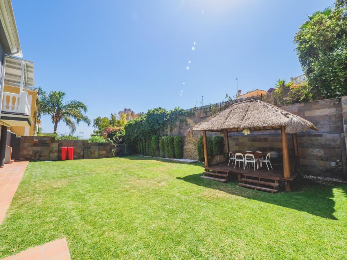 Вилла Cubo'S Gibralfaro House Center Малага Экстерьер фото